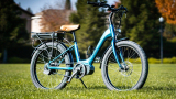 5 Best Bikes for 60-Year-Old Woman in 2025: Comfort and Style Combined